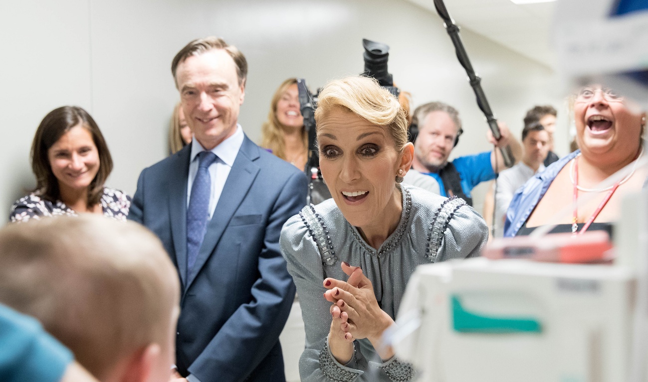 Céline Dion fait sourire les enfants de l'Hôpital Ste-Justine